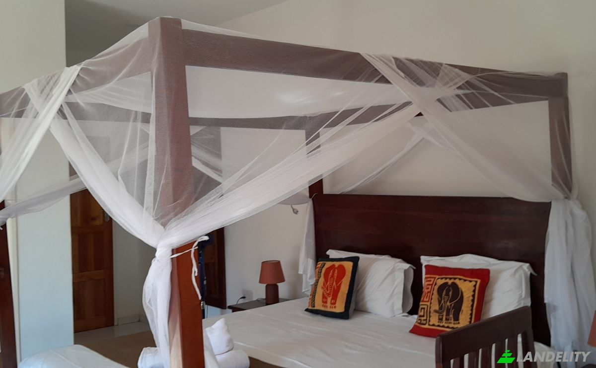 Inn/Lodge for Sale 797 Mica Dr, Kariba, Mashonaland West Province, Zimbabwe. Photo 5