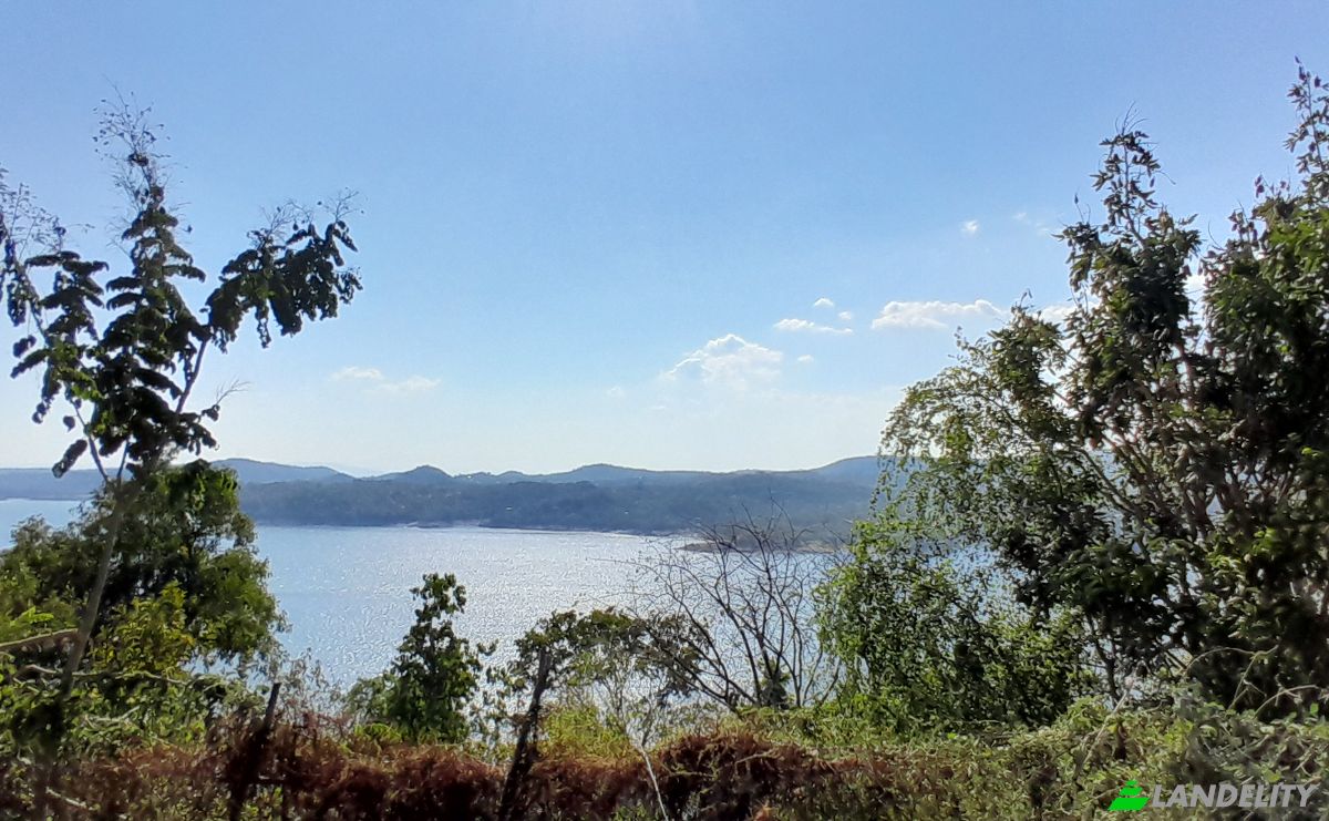 Inn/Lodge for Sale 797 Mica Dr, Kariba, Mashonaland West Province, Zimbabwe. Photo 3