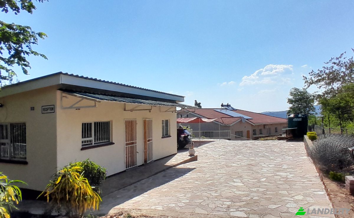 Inn/Lodge for Sale 797 Mica Dr, Kariba, Mashonaland West Province, Zimbabwe. Photo 18