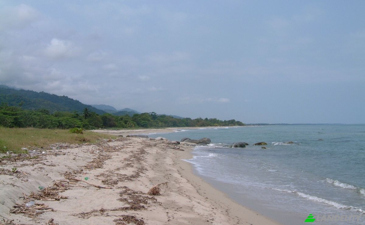 Land Lot for Sale Via sin nombre, Sambo Creek, La Ceiba, Atlantida Department, Honduras. Photo 1