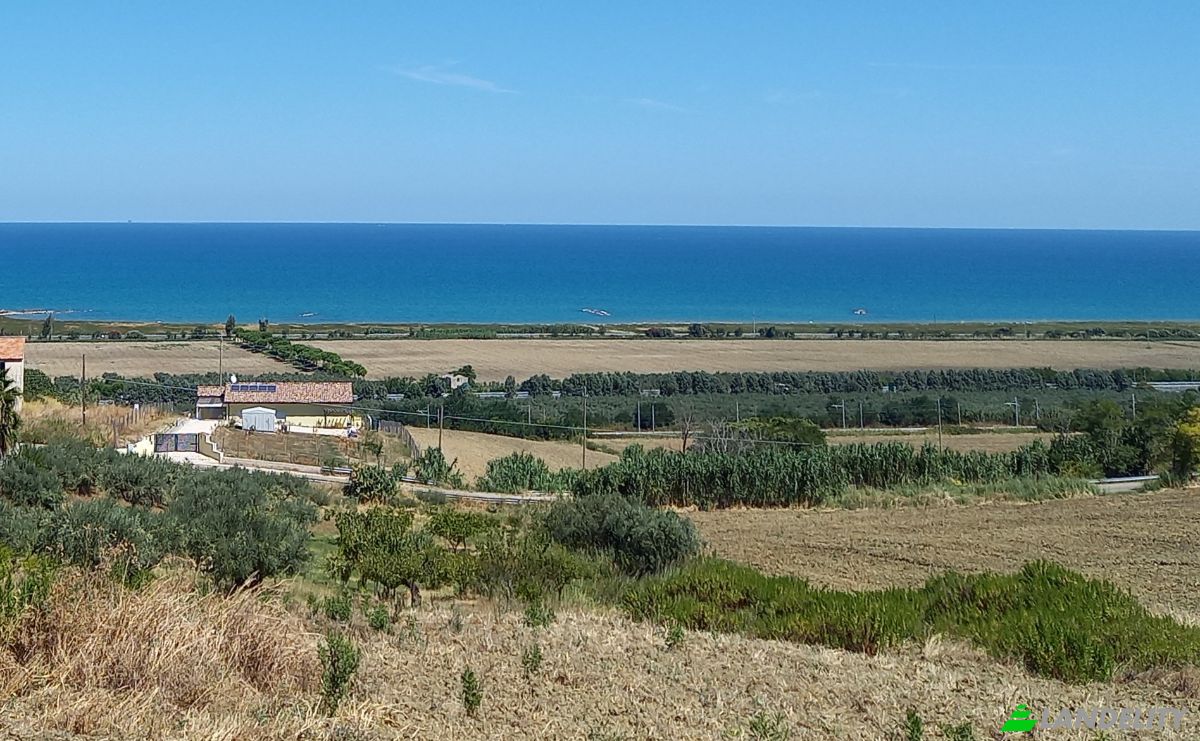 Земельна ділянка продаж Contrada Montebello, 86036 Montenero di bisaccia CB, Montenero di Bisaccia, Province of Campobasso, Molise, Italy. Фото 1