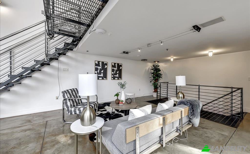 Single Family Home for Sale Clarence Pl, San Francisco, San Francisco County, California, United States, CA 94107, USA. Photo 8