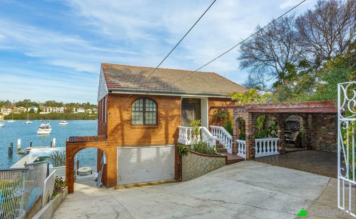 Single Family Home for Sale Burns Cres, Chiswick NSW, Chiswick, City of Canada Bay Council, New South Wales, Australia. Photo 2