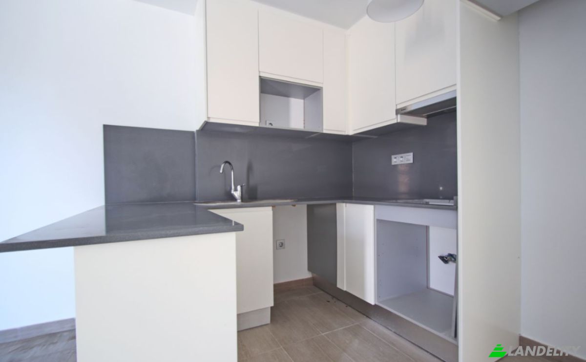 Single Family Home for Sale C Benito Perez Galdos, San Javier, Santiago de la Ribera, Murcia, Region of Murcia, Spain. Photo 11