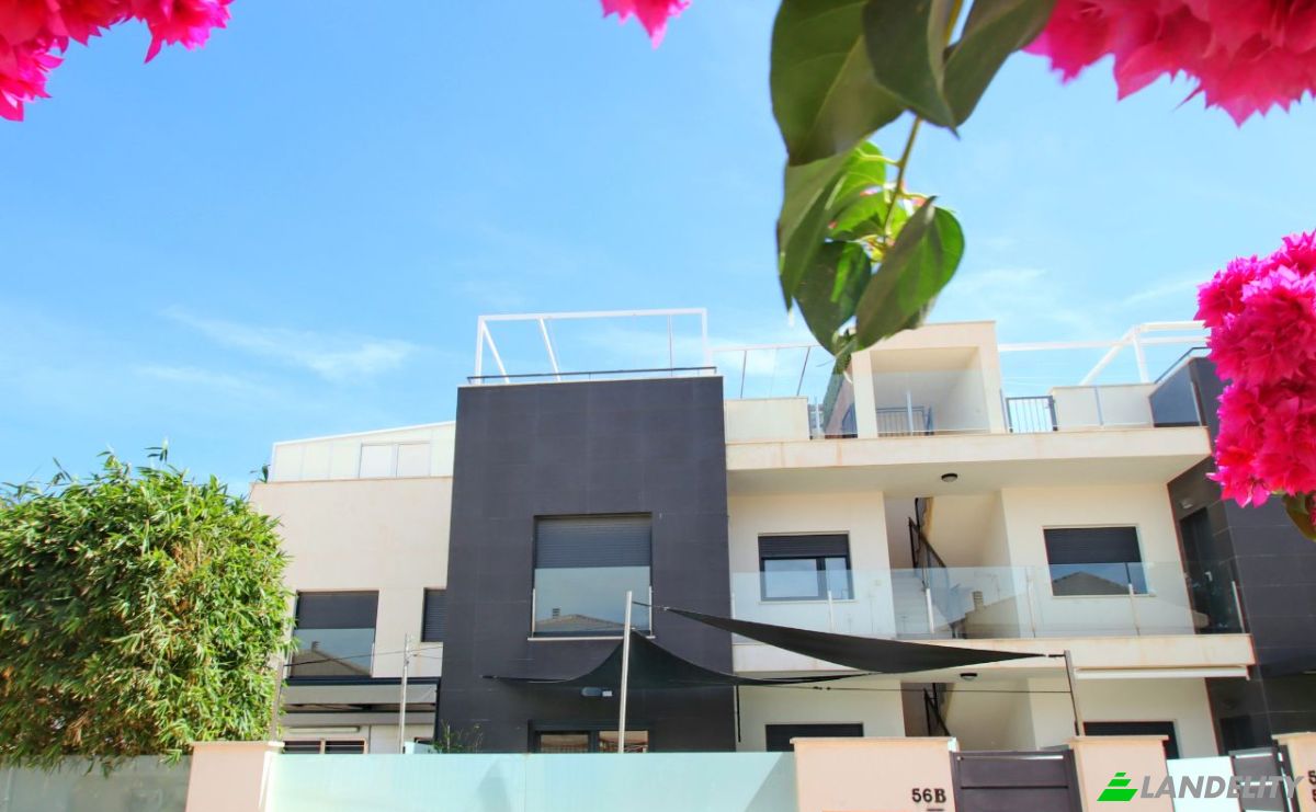 Single Family Home for Sale C Benito Perez Galdos, San Javier, Santiago de la Ribera, Murcia, Region of Murcia, Spain. Photo 3