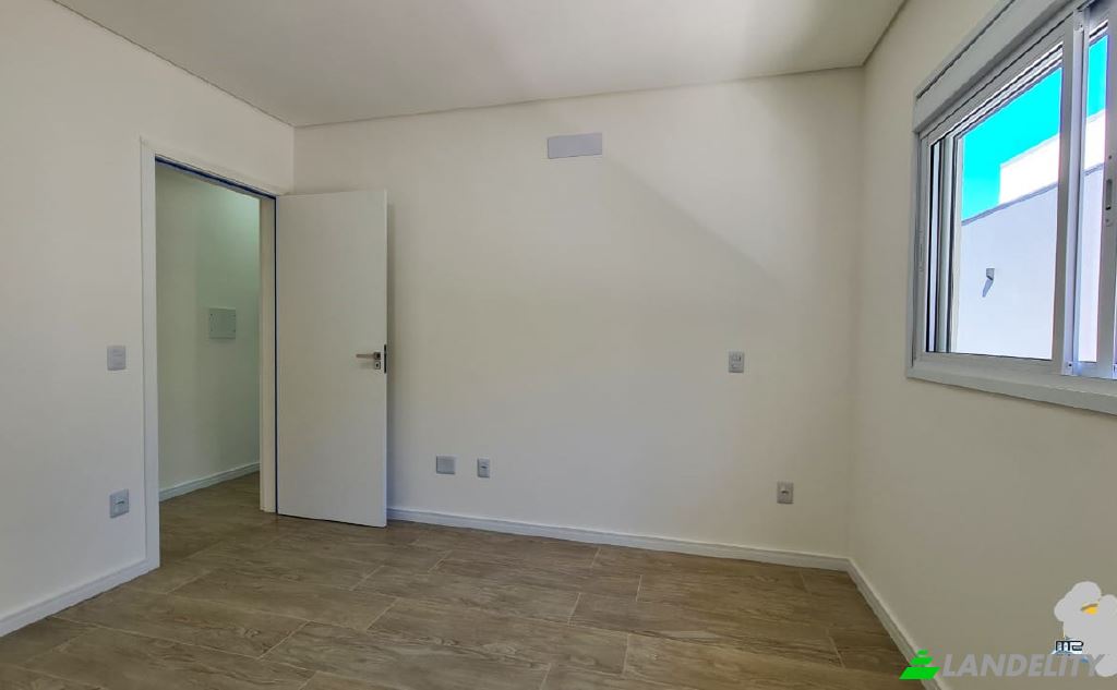 Single Family Home for Sale Servidao Ozima Joana da Cunha, Ingleses do Rio Vermelho, Florianopolis, State of Santa Catarina, Brazil, 88058. Photo 17