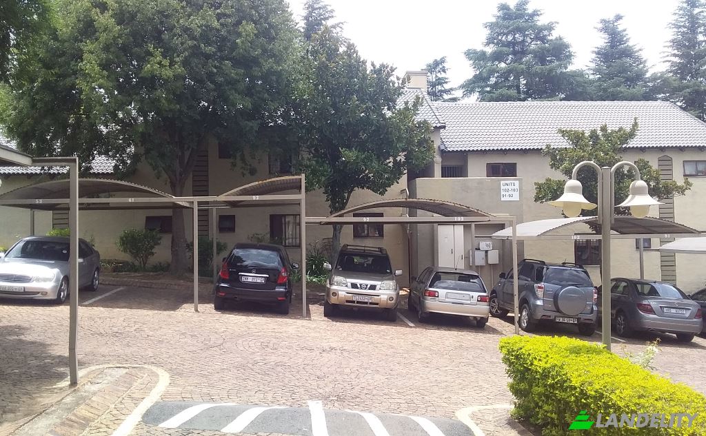 Appartement à vendre Mount Fletcher St, Paulshof, Sandton, City of Johannesburg Metropolitan Municipality, Gauteng, South Africa. Photo 2