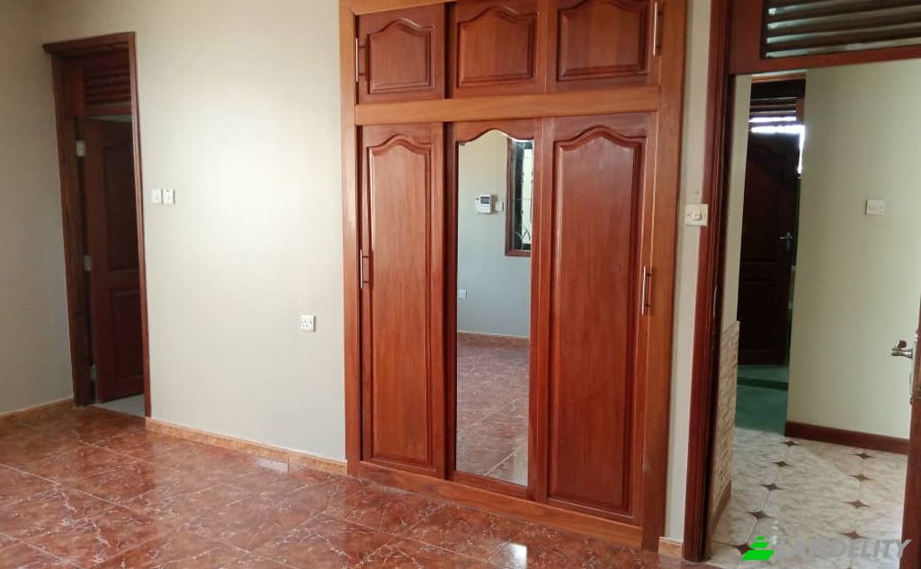 Single Family Home for Rent Dar es Salaam, Kinondoni, Dar es Salam, Tanzania. Photo 12
