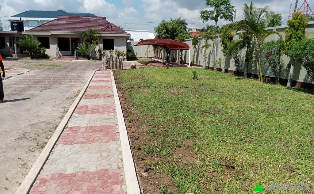 Single Family Home for Rent Dar es Salaam, Kinondoni, Dar es Salam, Tanzania. Photo 14