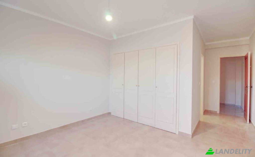 Single Family Home for Sale do Campismo, Lourinha, Lisbon, Portugal. Photo 4