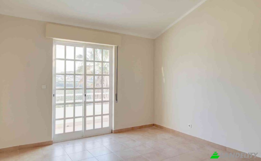 Single Family Home for Sale do Campismo, Lourinha, Lisbon, Portugal. Photo 5