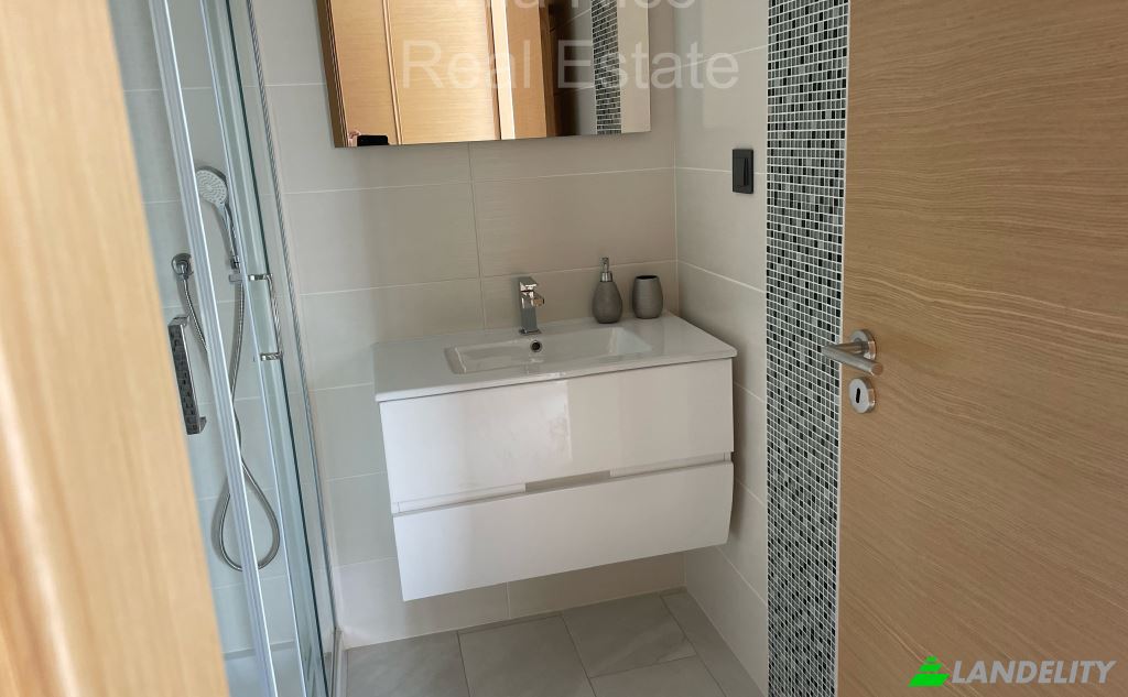 Single Family Home for Sale Nova das Portelas, Lagos, Faro District, Portugal. Photo 8