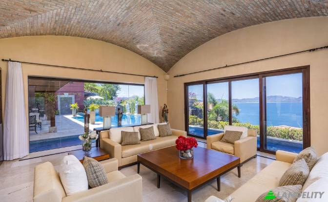 Single Family Home for Sale Via sin nombre. Photo#21