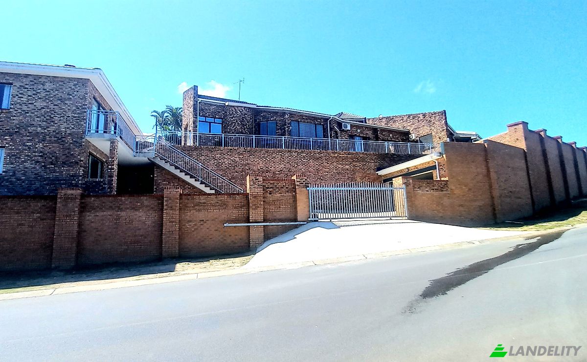 Maison unifamiliale à vendre Linaria Dr, Vincent Heights, East London, Buffalo City Metropolitan Municipality, Eastern Cape, South Africa. Photo 1