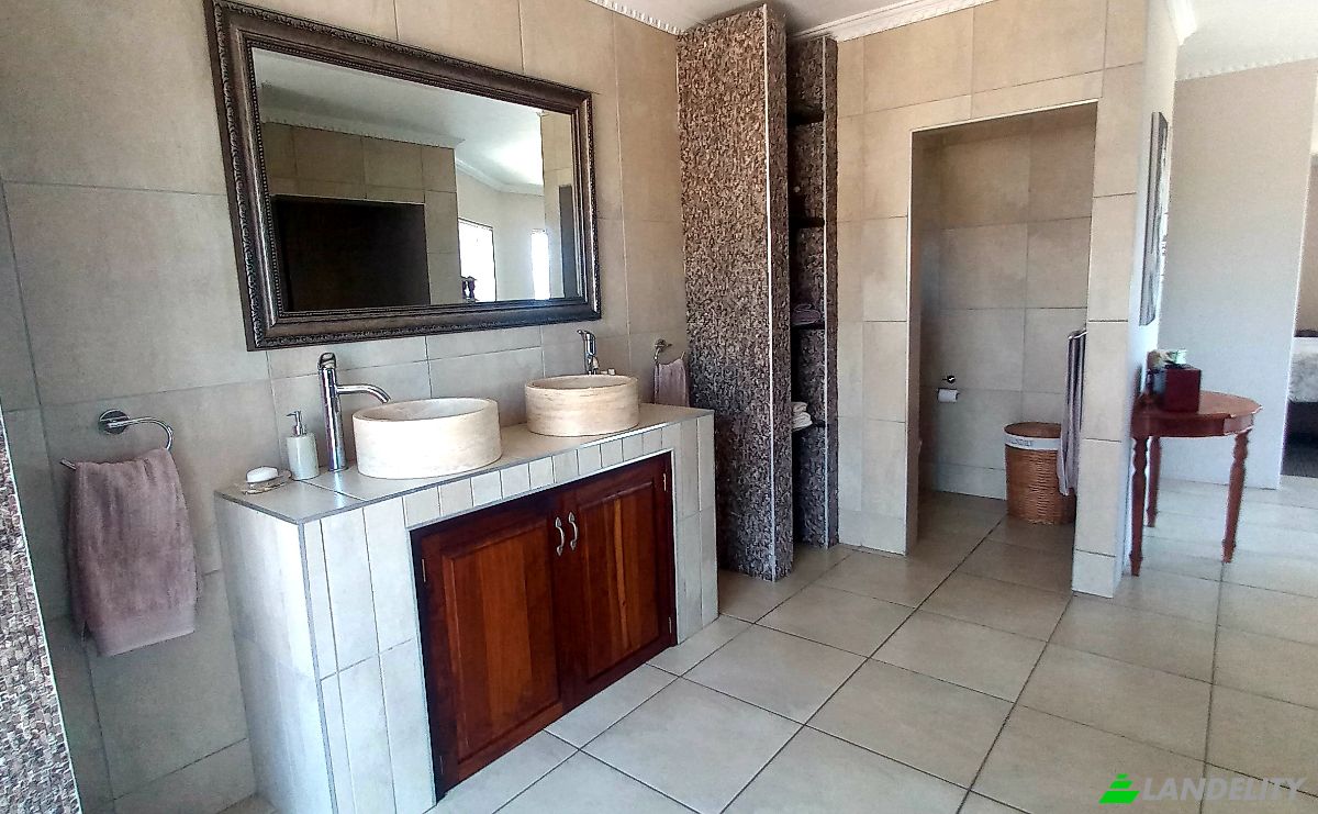 Maison unifamiliale à vendre Linaria Dr, Vincent Heights, East London, Buffalo City Metropolitan Municipality, Eastern Cape, South Africa. Photo 14
