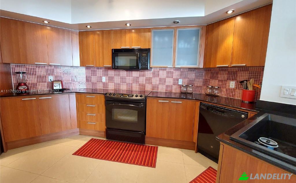 Apartment for Sale Sunny Isles Blvd, Sunny Isles Beach, Miami-Dade County, Florida, United States, FL 33160, USA. Photo 5