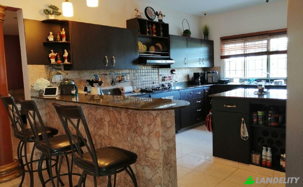Single Family Home for Sale Manzana 081009, San Miguelito, Panama Province, Panama. Photo 3