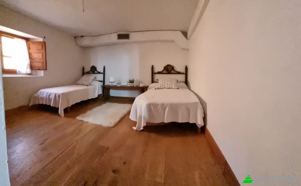 Single Family Home for Sale Incinillas, Remolino, Burgos, Castile and Leon, Spain. Photo 9