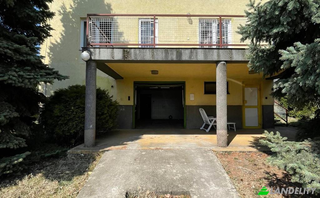 Single Family Home for Sale Budapest, Hungary, Szechenyi. Photo 1