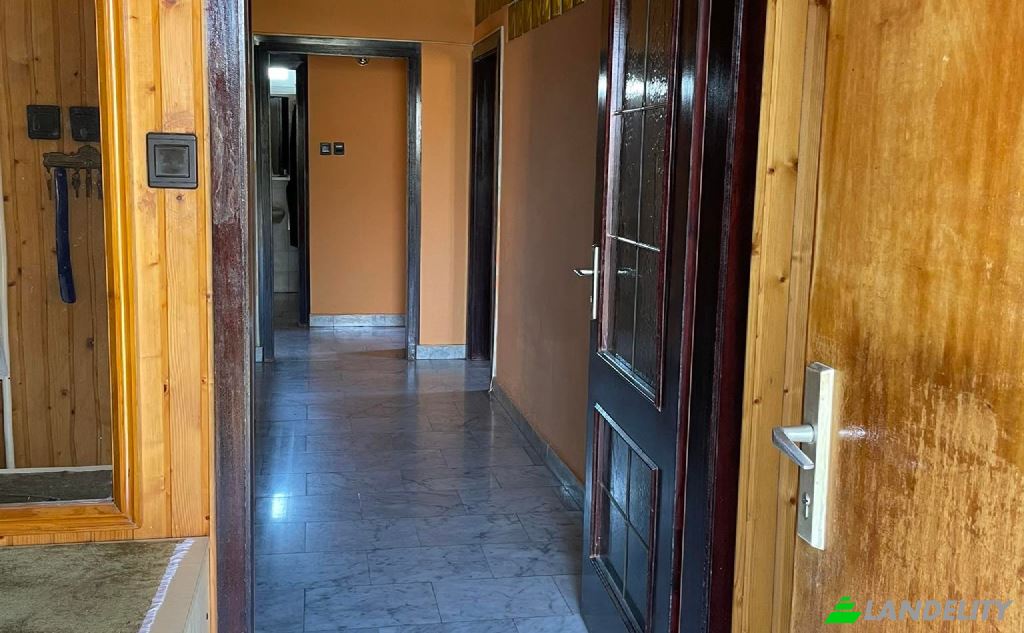 Single Family Home for Sale Budapest, Hungary, Szechenyi. Photo 16