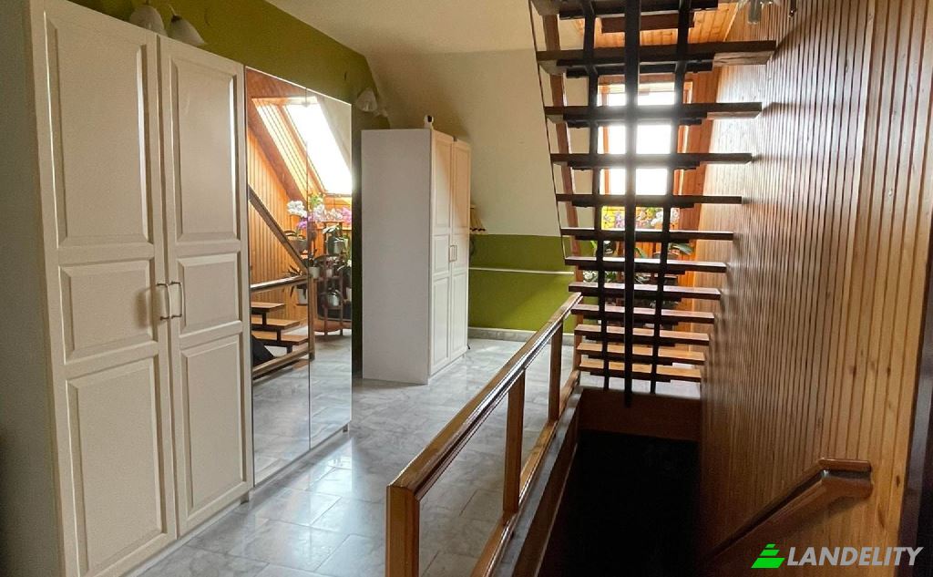 Single Family Home for Sale Budapest, Hungary, Szechenyi. Photo 3