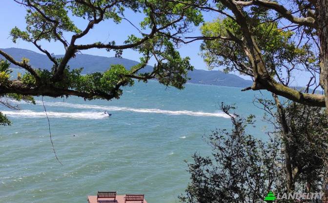Single Family Home for Sale da Praia. Photo#6 Single Family Home for Sale da Praia. Photo#6