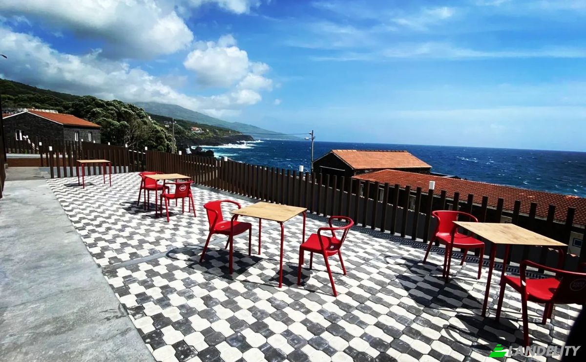 Single Family Home for Sale R do Porto, Sao Joao, Lajes do Pico, Azores, Portugal. Photo 18