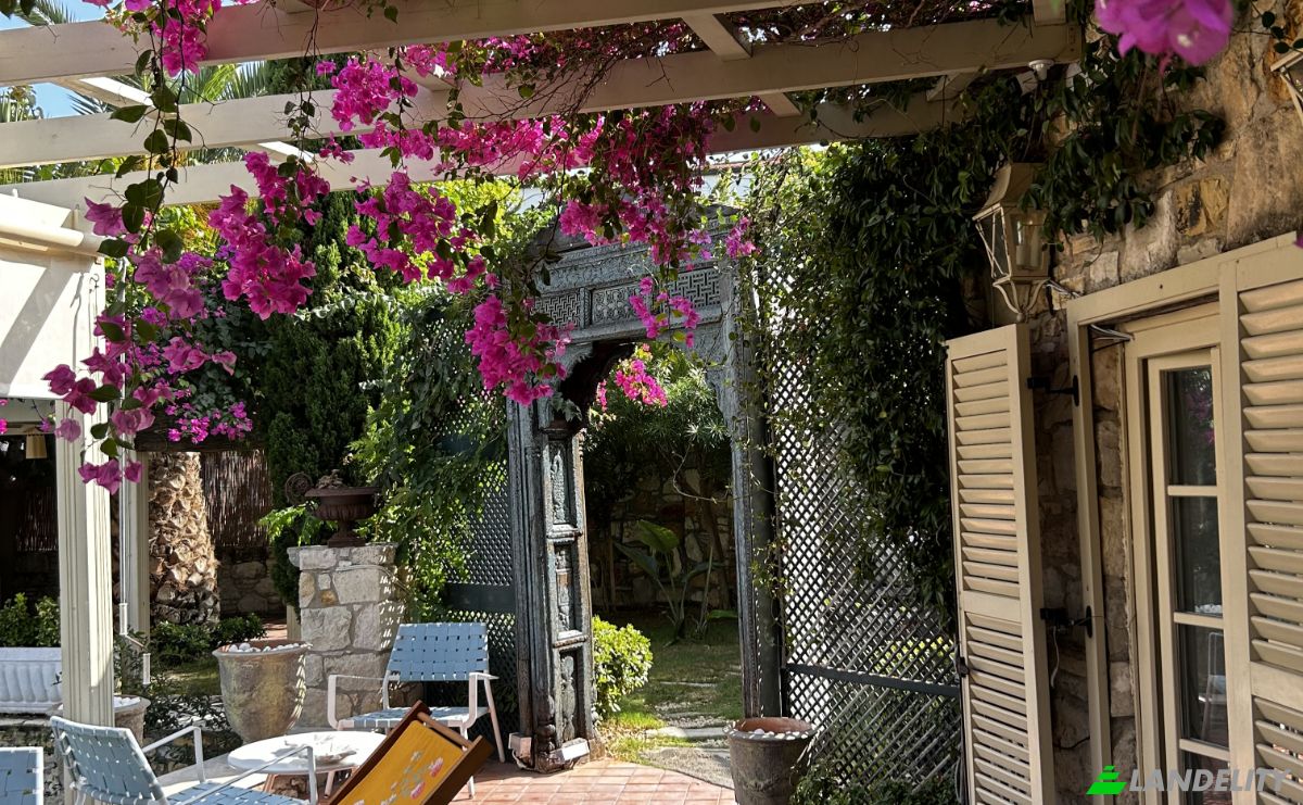 Single Family Home for Sale Ismet Inonu, Sk No:, 35930 Cesme Izmir, Cesme, Izmir, Turkiye. Photo 6