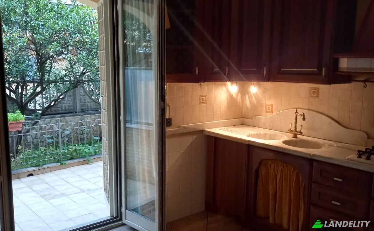 Single Family Home for Sale Via delle Gardenie, 00012 Guidonia Montecelio RM, Guidonia, Metropolitan City of Rome Capital, Lazio, Italy. Photo 10