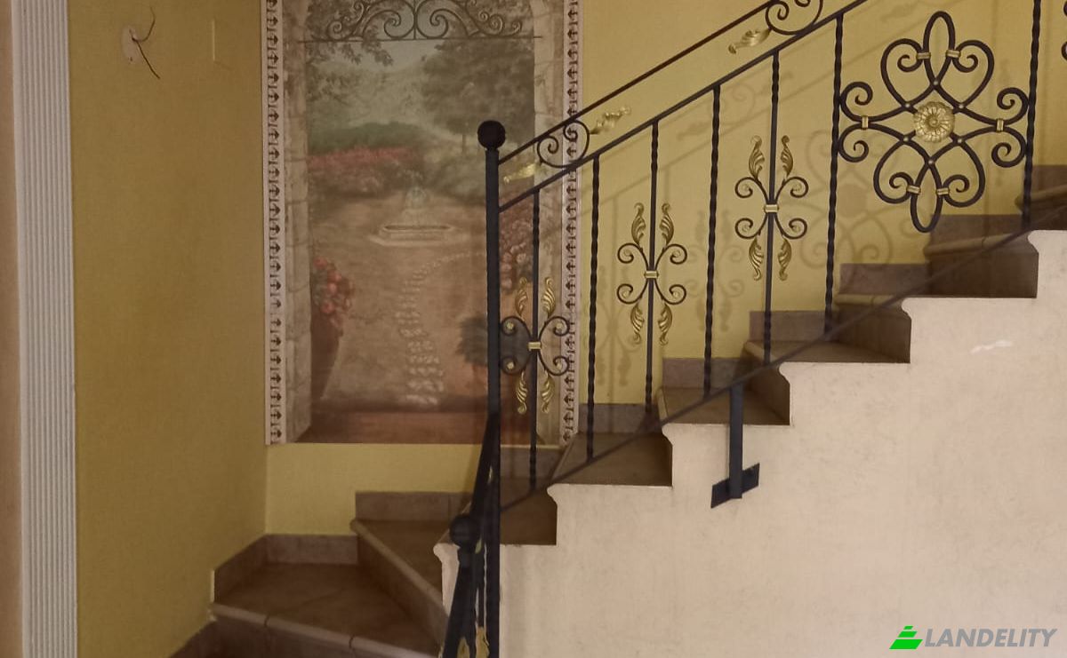 Single Family Home for Sale Via delle Gardenie, 00012 Guidonia Montecelio RM, Guidonia, Metropolitan City of Rome Capital, Lazio, Italy. Photo 2