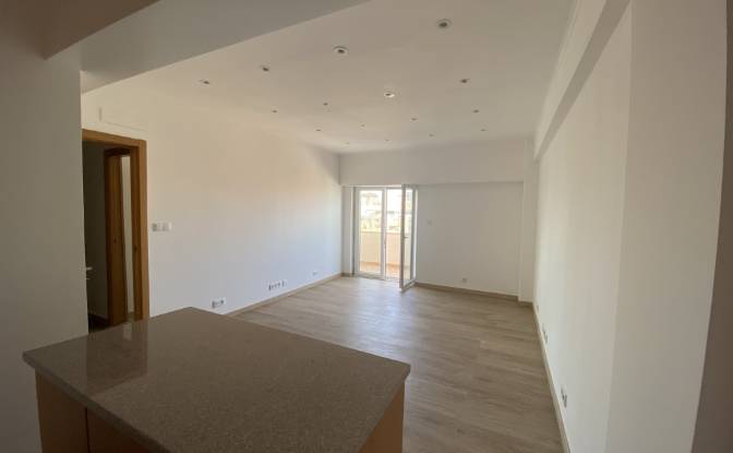 Apartment for Sale Av Dr Aresta Branco. Photo#12 Apartment for Sale Av Dr Aresta Branco. Photo#12