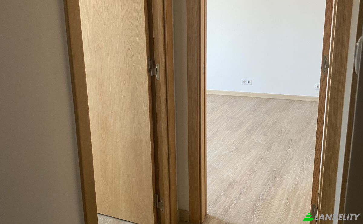 Apartment for Sale Av Dr Aresta Branco, Costa da Caparica, Almada, Setubal, Portugal. Photo 4