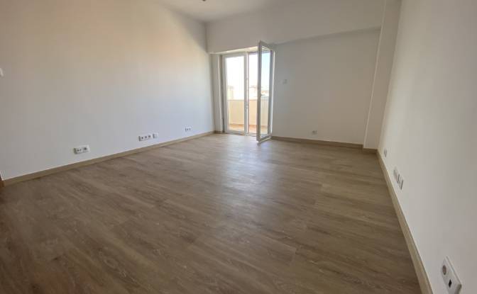 Apartment for Sale Av Dr Aresta Branco. Photo#9 Apartment for Sale Av Dr Aresta Branco. Photo#9