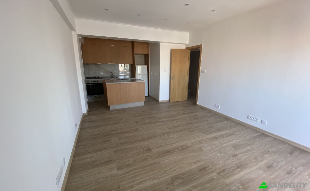 Apartment for Sale Av Dr Aresta Branco, Costa da Caparica, Almada, Setubal, Portugal. Photo 10