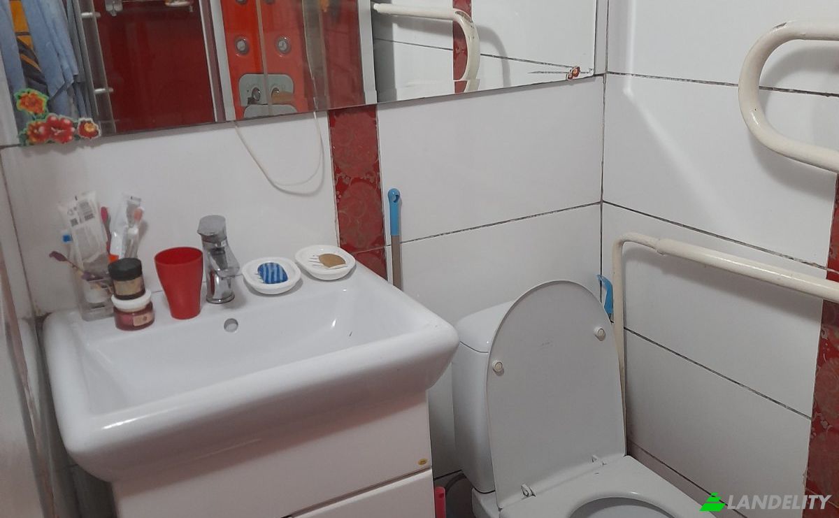 Apartment for Sale Avalyani St, Zaporizhzhia, Shevchenkovskiy raion, Zaporizhia Oblast, Ukraine, Zaporizka oblast, 69000. Photo 2
