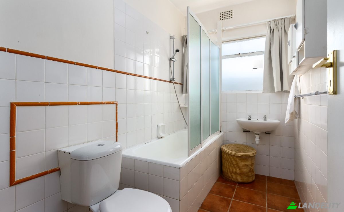 Apartment for Sale Belle Ombre Rd, Tamboerskloof, Cape Town, City of Cape Town Metropolitan Municipality, Western Cape, South Africa. Photo 12