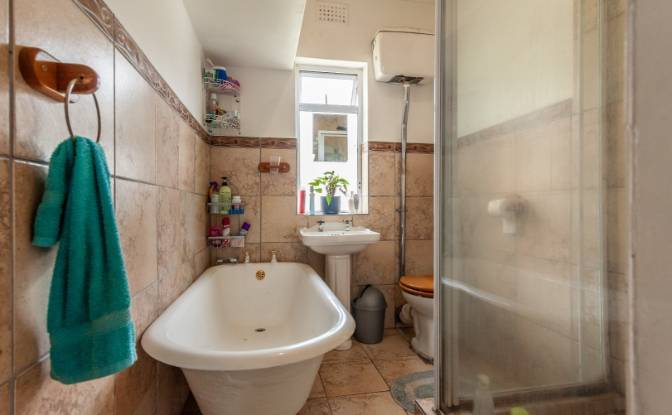 Apartment for Sale Belle Ombre Rd, Tamboerskloof. Photo#12 Apartment for Sale Belle Ombre Rd, Tamboerskloof. Photo#12