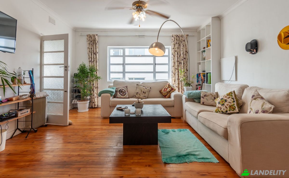Apartment for Sale Belle Ombre Rd, Tamboerskloof, Cape Town, City of Cape Town Metropolitan Municipality, Western Cape, South Africa. Photo 2