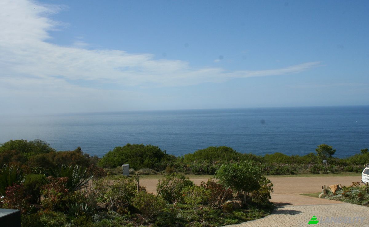 Single Family Home for Sale The Brinks, JonMyr Crescent, George, Garden Route District Municipality, Western Cape, South Africa. Photo 17