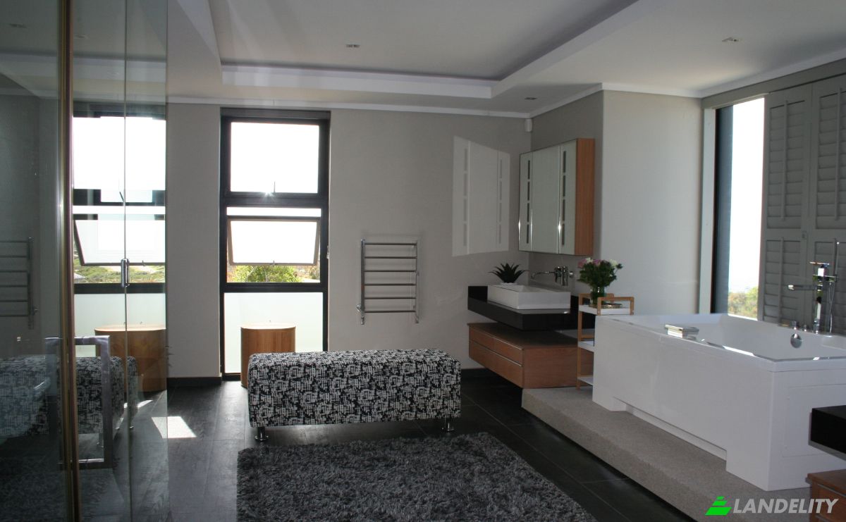 Single Family Home for Sale The Brinks, JonMyr Crescent, George, Garden Route District Municipality, Western Cape, South Africa. Photo 25