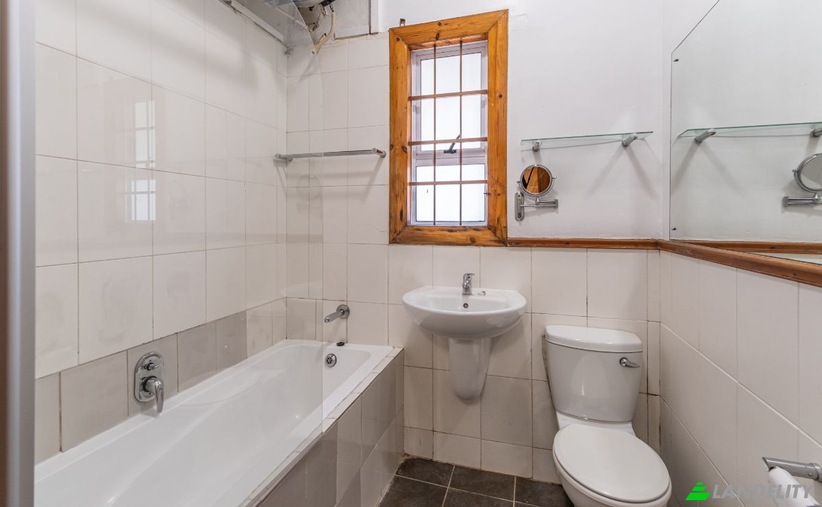 Apartment for Sale Buitenkant St, Vredehoek, Cape Town, City of Cape Town Metropolitan Municipality, Western Cape, South Africa. Photo 11