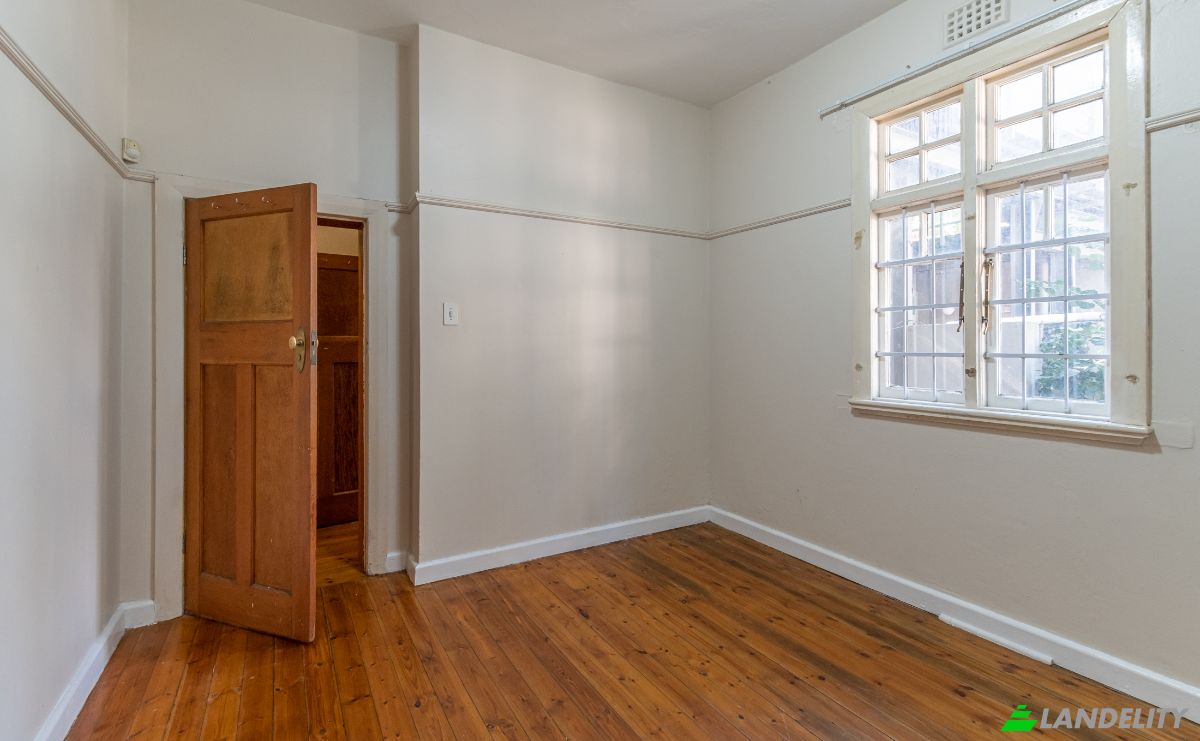 Apartment for Sale Buitenkant St, Vredehoek, Cape Town, City of Cape Town Metropolitan Municipality, Western Cape, South Africa. Photo 13