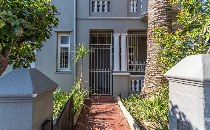 Apartment for Sale - Cape Town, South Africa