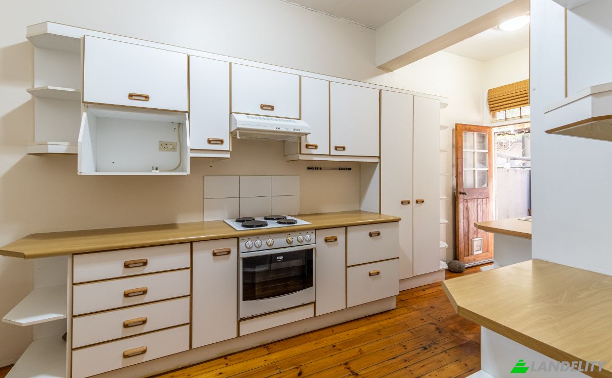 Apartment for Sale Buitenkant St, Vredehoek, Cape Town, City of Cape Town Metropolitan Municipality, Western Cape, South Africa. Photo 5