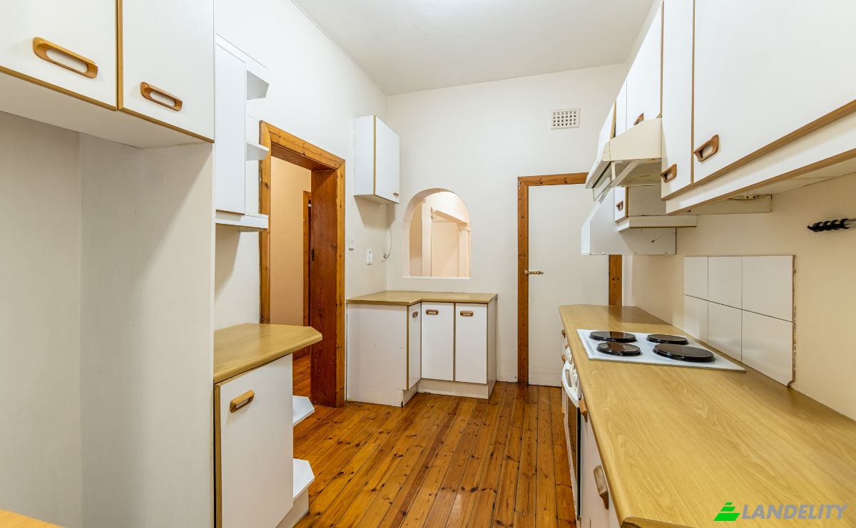 Apartment for Sale Buitenkant St, Vredehoek, Cape Town, City of Cape Town Metropolitan Municipality, Western Cape, South Africa. Photo 8