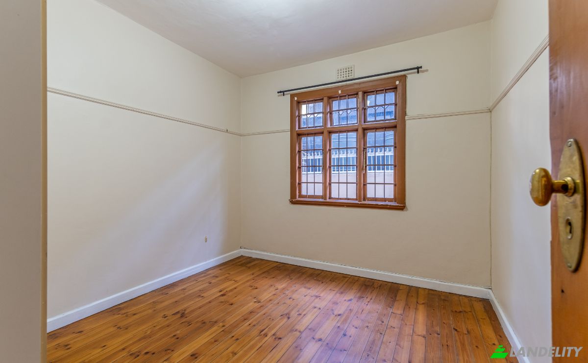 Apartment for Sale Buitenkant St, Vredehoek, Cape Town, City of Cape Town Metropolitan Municipality, Western Cape, South Africa. Photo 9