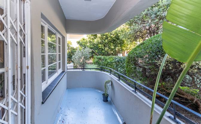 Apartment for Sale Belle Ombre Rd, Tamboerskloof. Photo#11 Apartment for Sale Belle Ombre Rd, Tamboerskloof. Photo#11