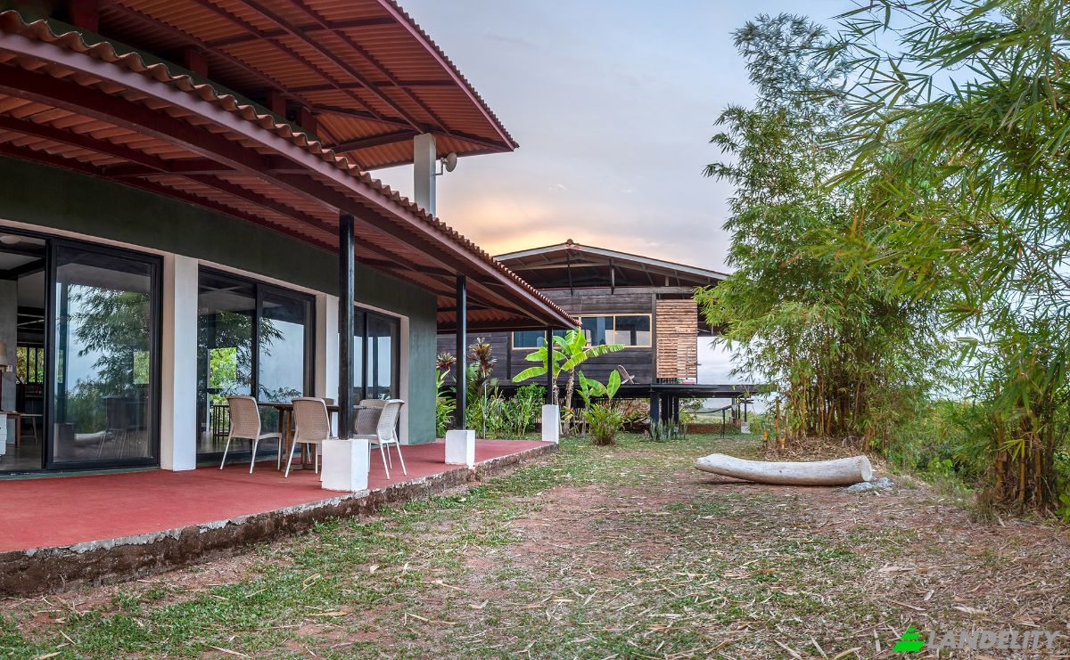 Single Family Home for Sale Via sin nombre, La Barra Numero Uno, Mariato District, Veraguas Province, Panama. Photo 6