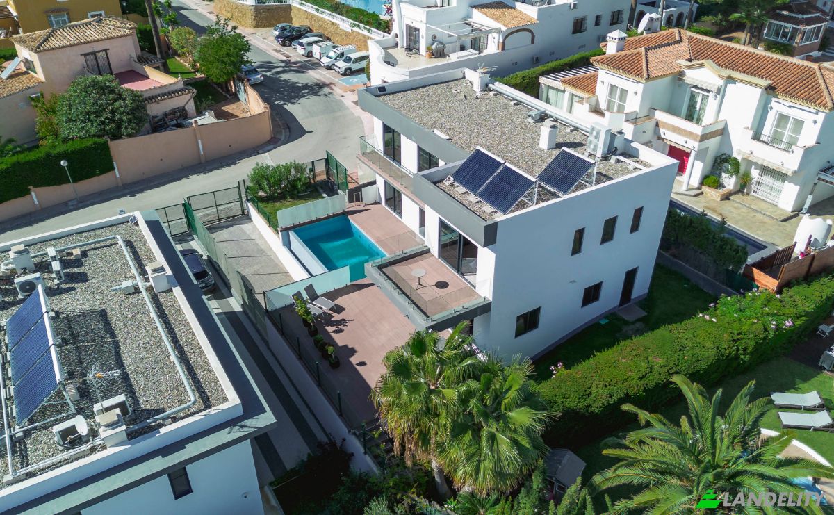 Apartment for Sale C Zafra de Jarales, Mijas, Sitio de Calahonda, Malaga, Andalusia, Spain. Photo 1