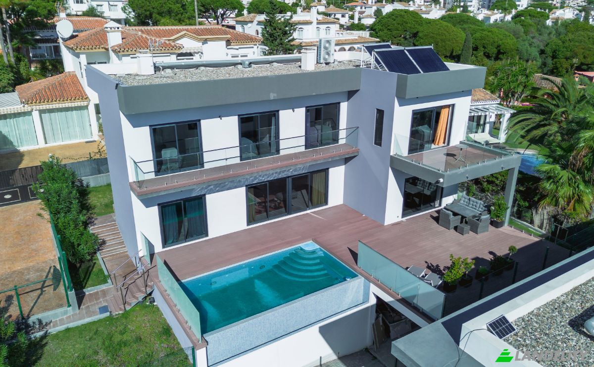 Apartment for Sale C Zafra de Jarales, Mijas, Sitio de Calahonda, Malaga, Andalusia, Spain. Photo 2